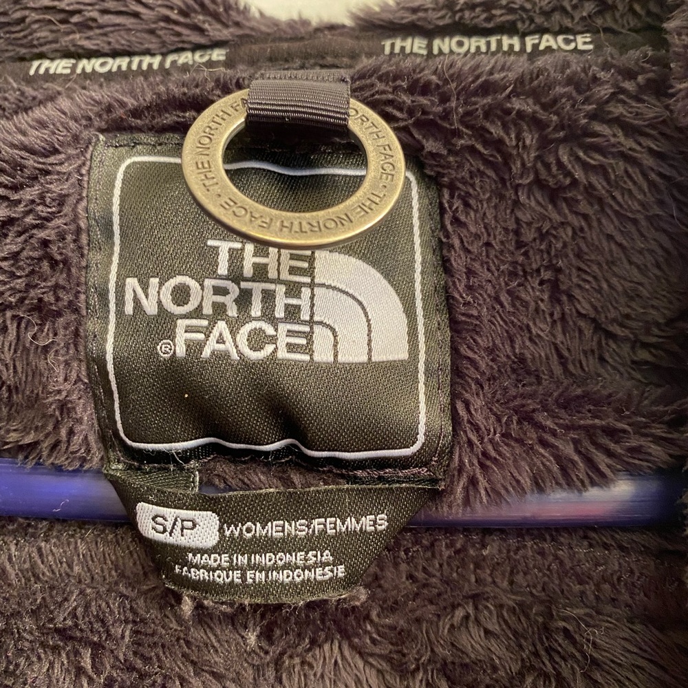North Face jacket - Picture 3 of 3